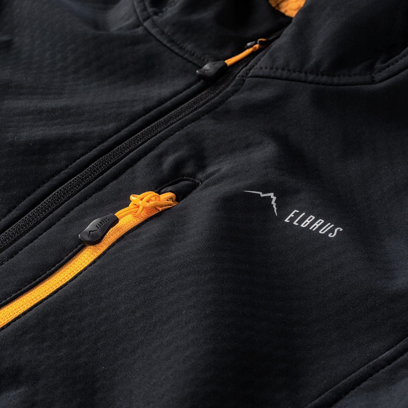 Kurtka męska ELBRUS IHAR BLACK BEAUTY SAFFR Softshell S 87a6016ab0d8ce21be4c2f166d631238